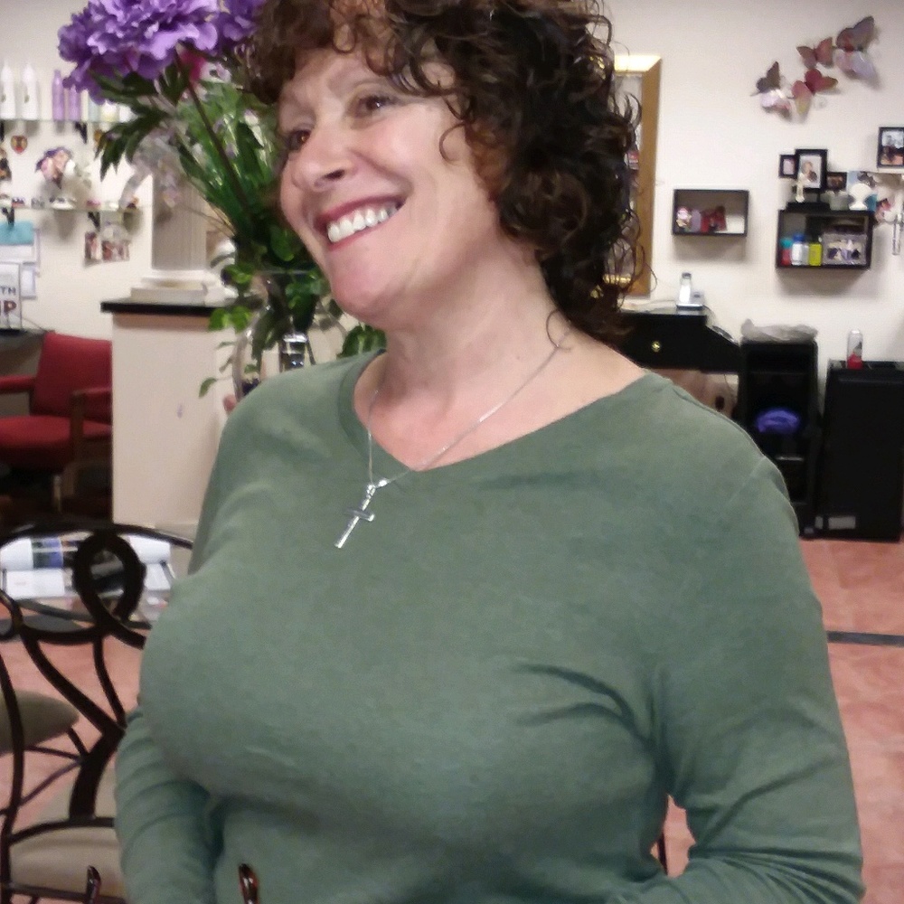 Meet your Posher, Renee